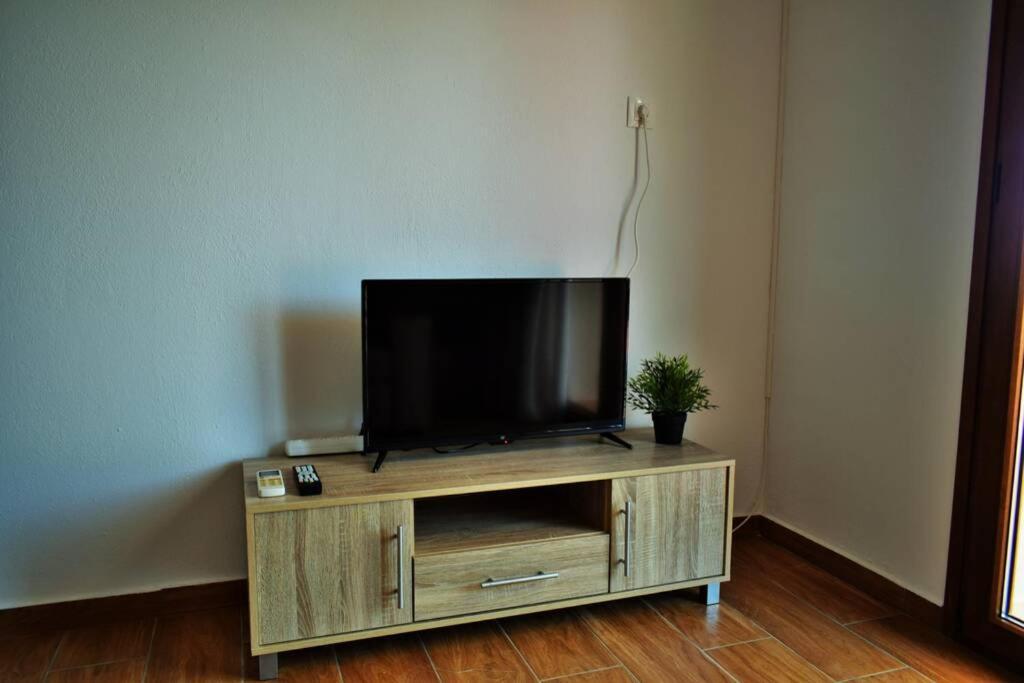 Meltemi Appartment Патитири Экстерьер фото